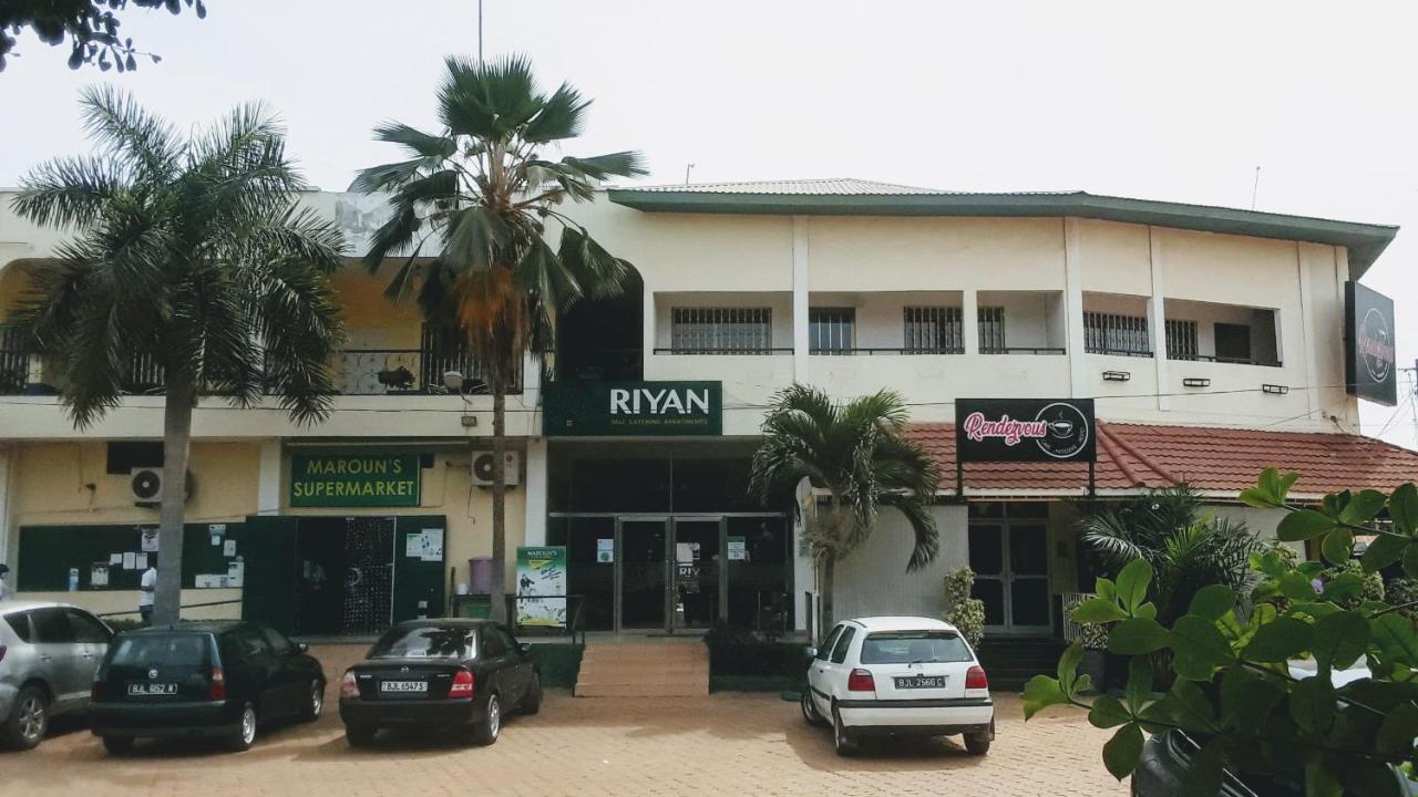 Riyan Apartment Kololi Exterior photo